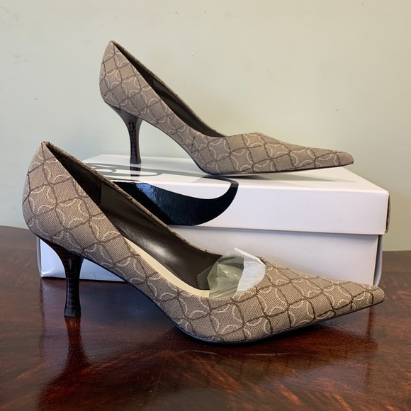 Nine West Nuncio Tan Fabric Pointed Toe 